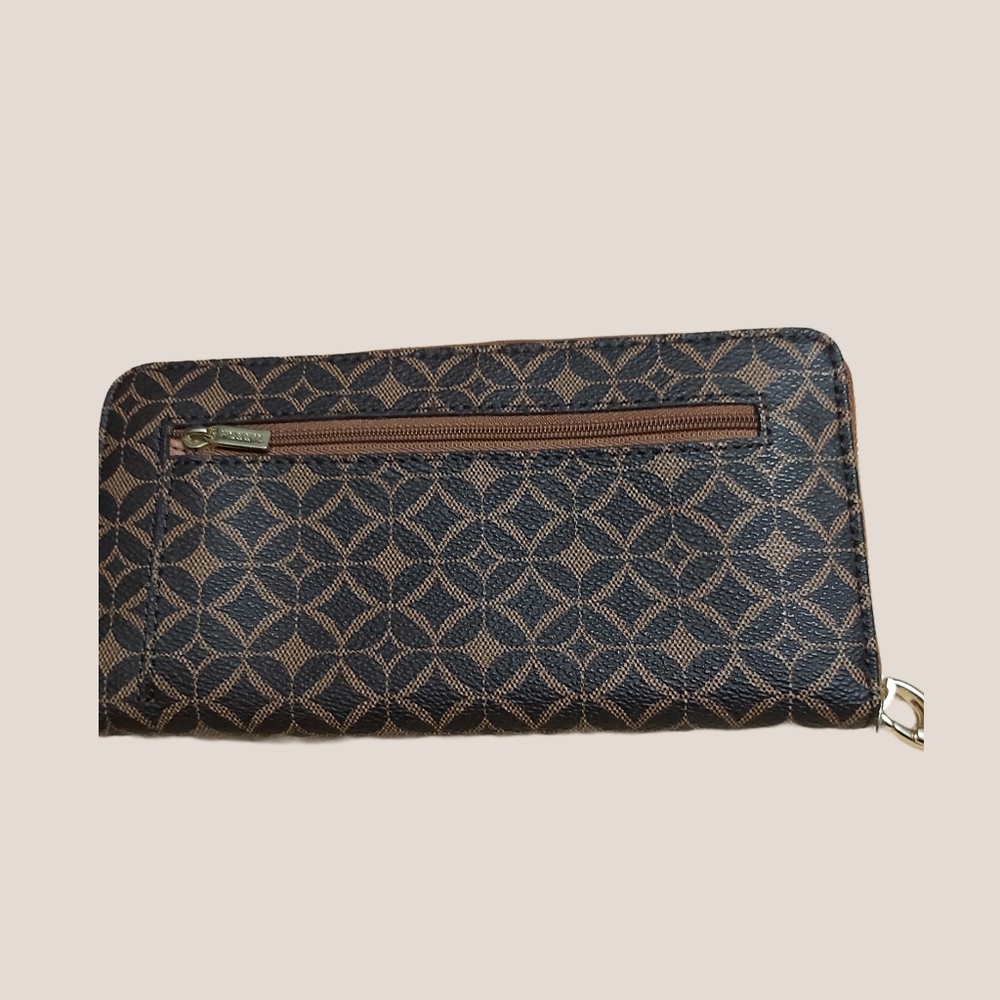 Brand new Fossil Diamond pattern Wallet